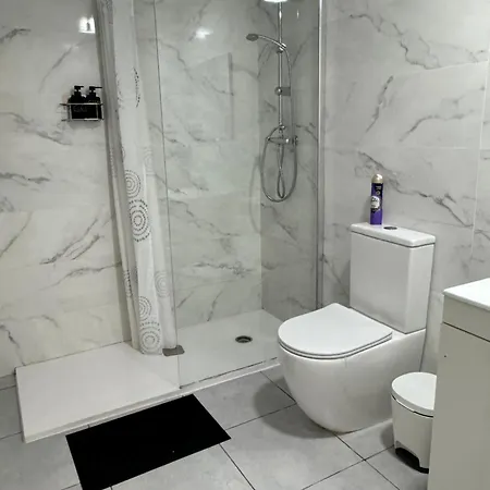 Habitacion Para Tu Estadia Corta En Bcn Apartamento *